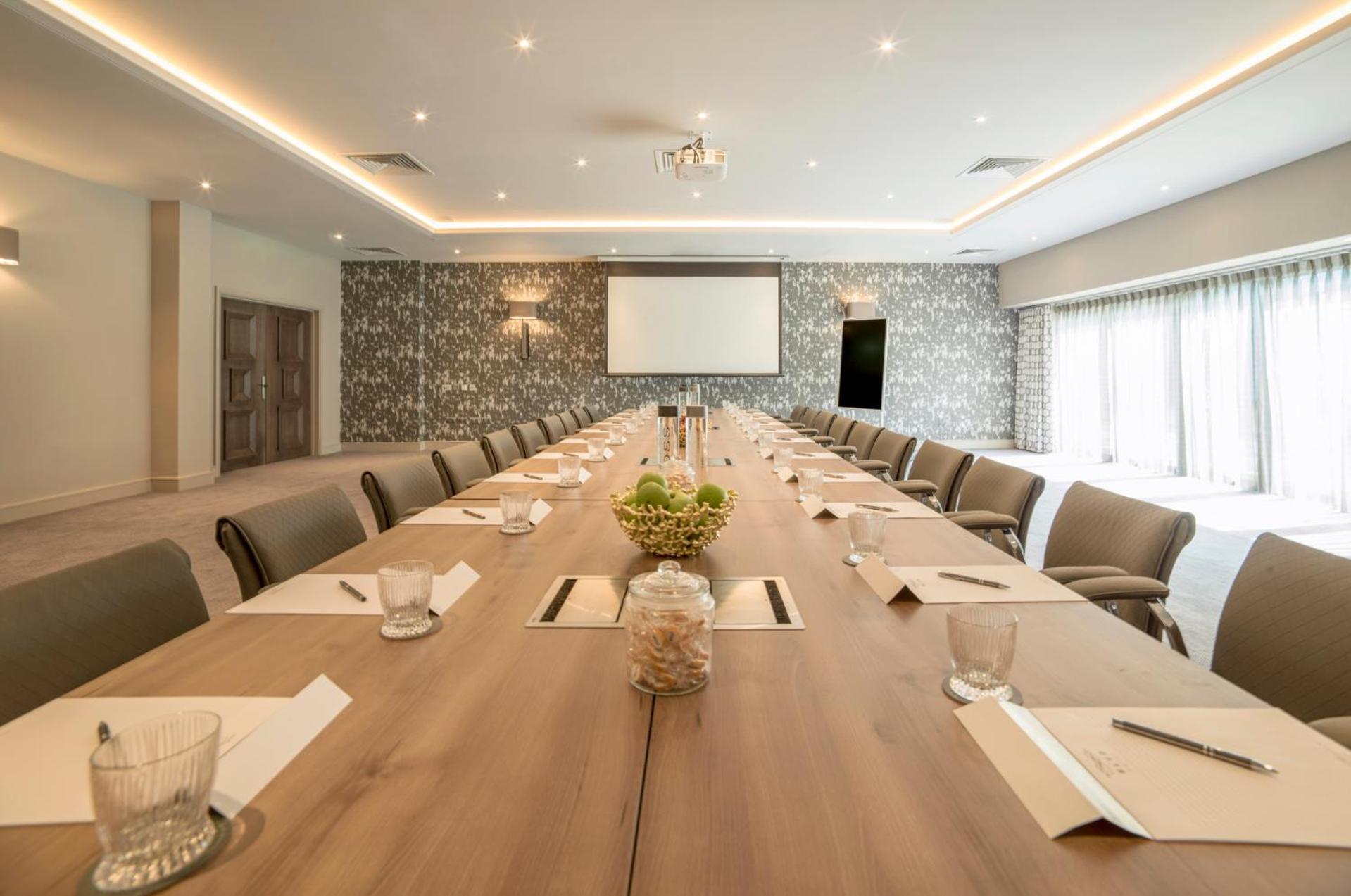 Boulevard Hotel Blackpool Buitenkant foto The Boardroom at The Grove