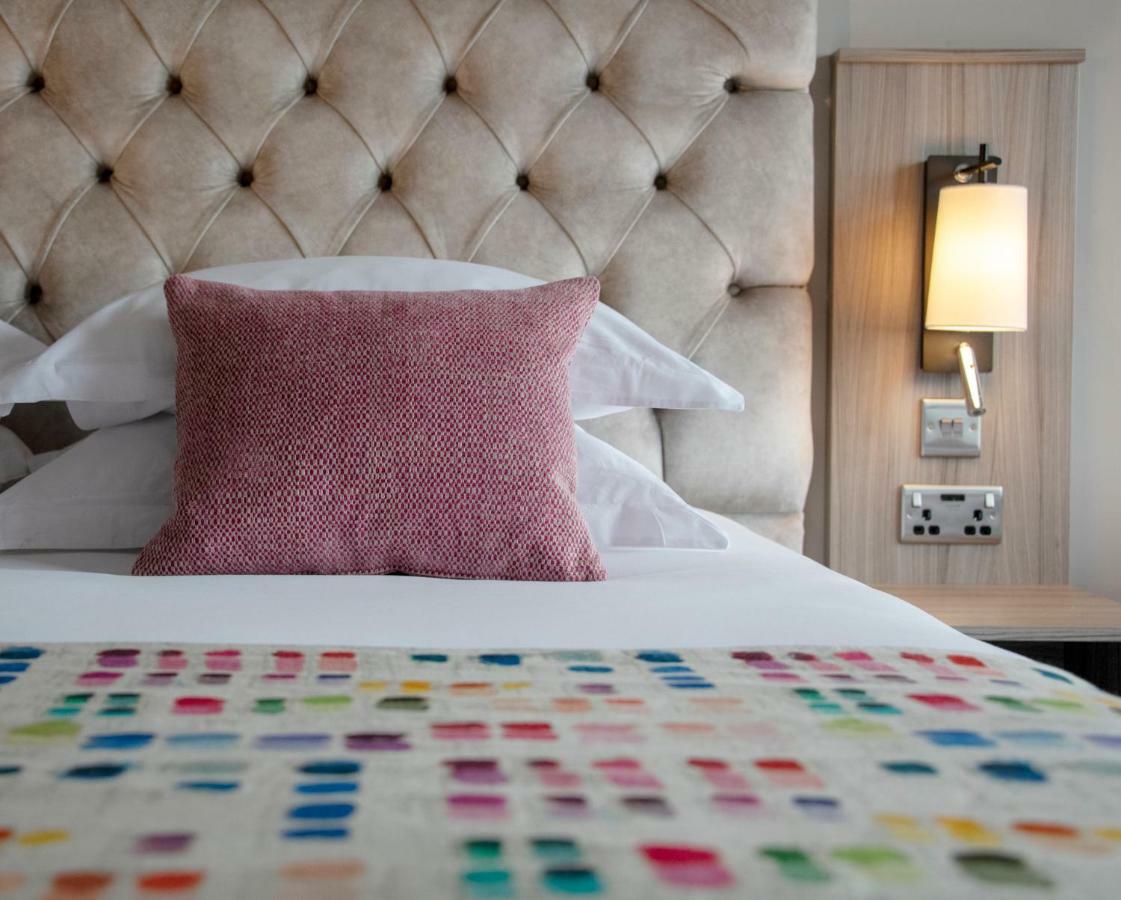 Boulevard Hotel Blackpool Buitenkant foto A bedroom at the hotel