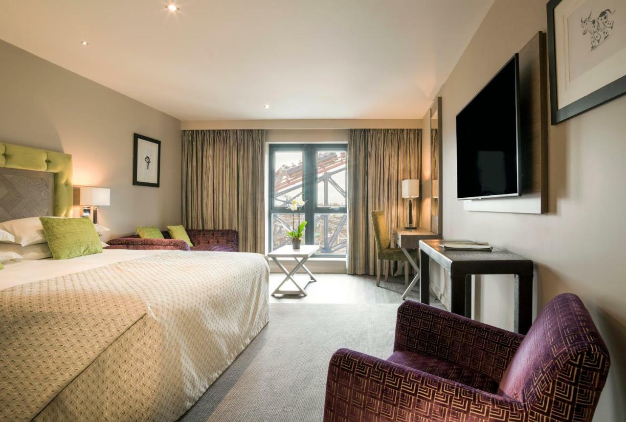 Boulevard Hotel Blackpool Buitenkant foto A room at the hotel