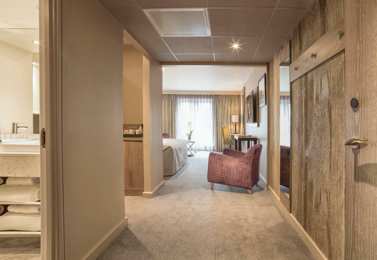 Boulevard Hotel Blackpool Buitenkant foto A room at the hotel